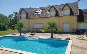 Villa avec piscine, jacuzzi et vue imprenable !