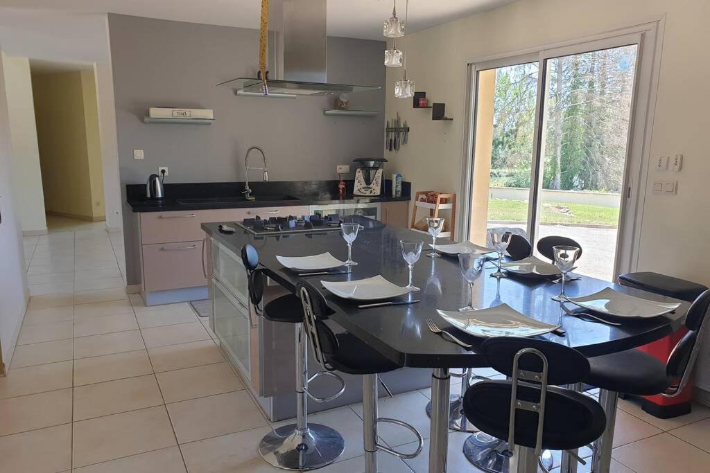 Villa avec piscine, jacuzzi et vue imprenable ! Herry Extérieur photo